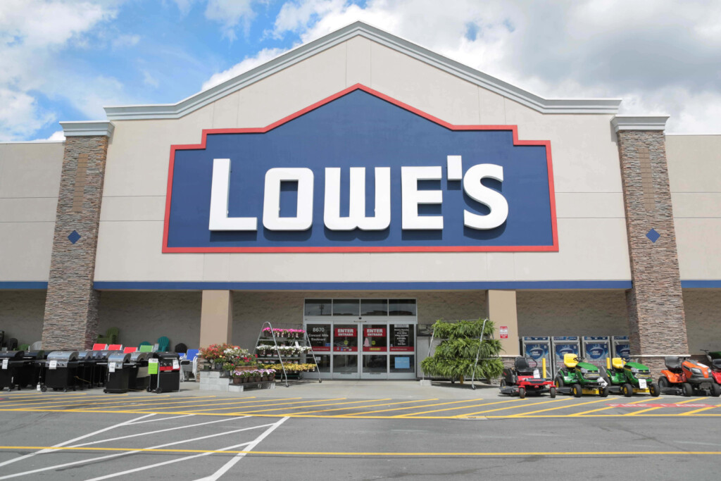 Lowe s Of Benton Harbor Now Closed Except For Online Order Pick Ups 